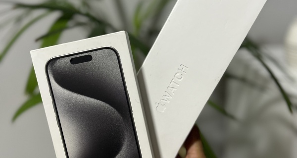 IPHONE 15 PRO MAX + APPLE WATCH OU 10.000,00 NO PIX